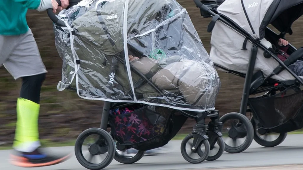 Kinderwagen-Joggen: Warum Buggy-Läufer 19 % weniger Verletzungen riskieren